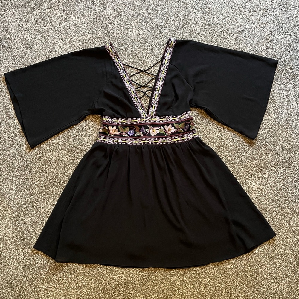 Lulu’s Black Mini Dress with Beautiful Floral Stitching Detail.